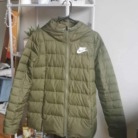 Nike Women's Down Puffa Jacket - Picture 1 of 4